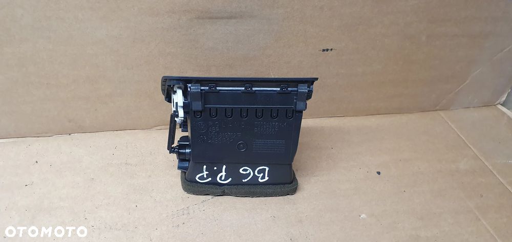 Kratka nawiewu powietrza prawa VW Passat B6 3C1819702F - 4