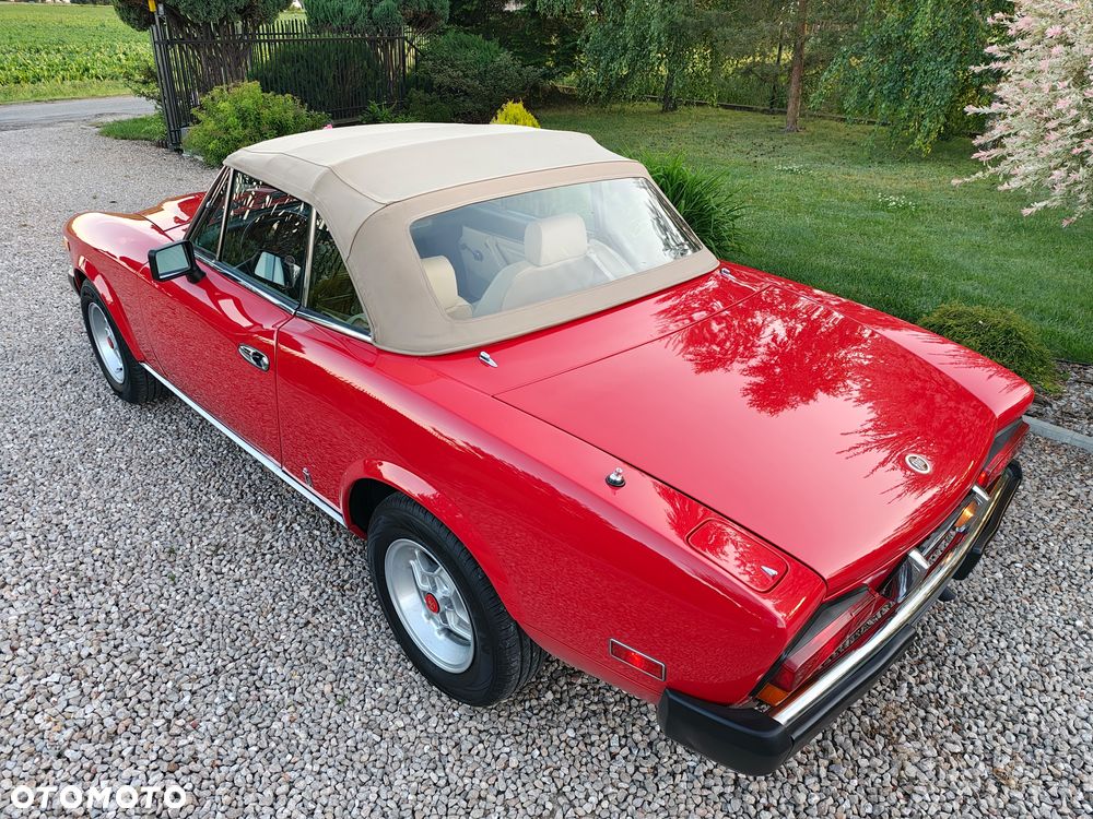 Fiat 124 Spider - 24