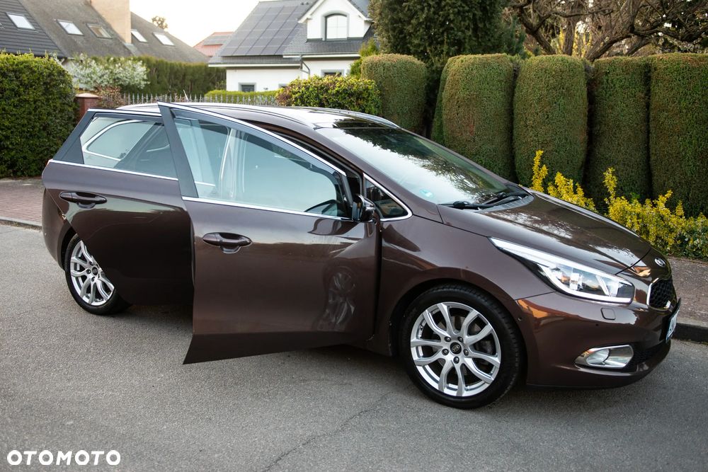 Kia Ceed 1.6 GDI ISG Platinum Edition - 15