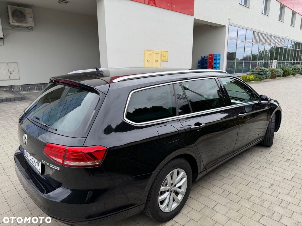 Volkswagen Passat 2.0 TDI (BlueMotion Technology) DSG Comfortline - 8