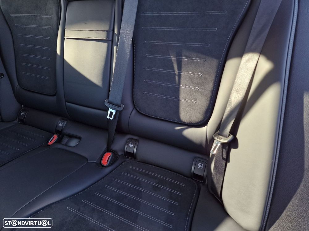 Mercedes-Benz C 300 d AMG Line - 15