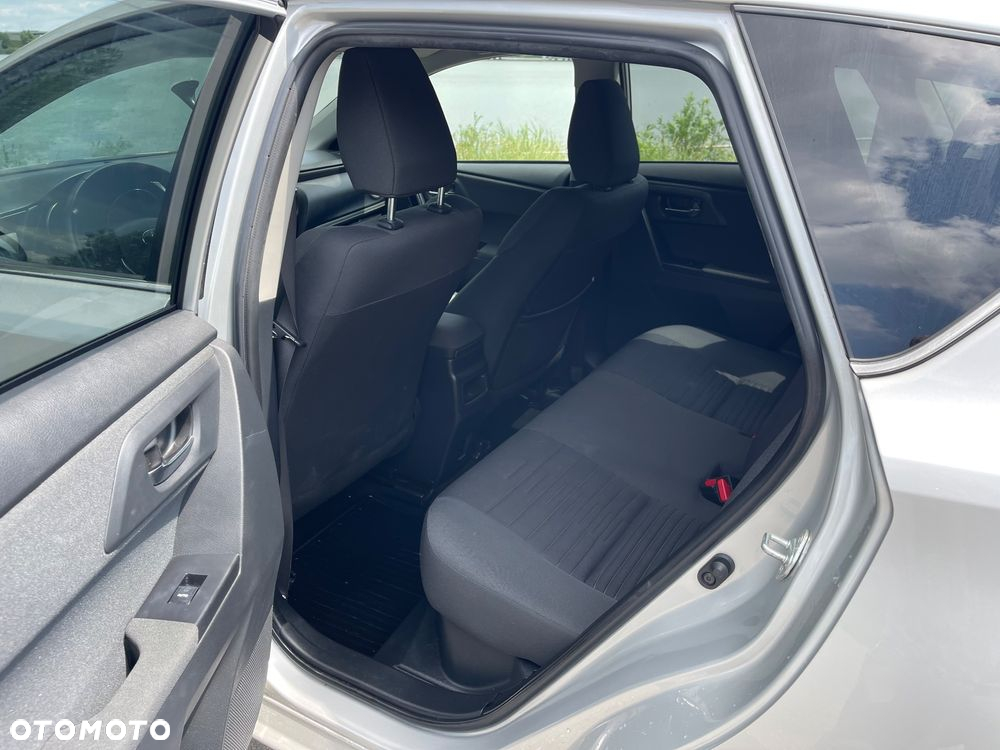 Toyota Auris - 5