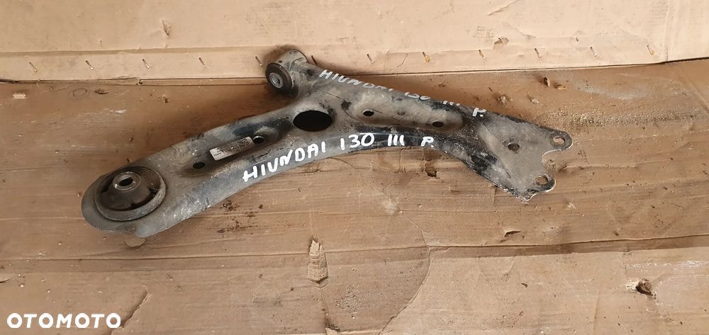 Wahacz prawy przód przedni Hyundai I30 III 17- 54501-G4AA0 - 2