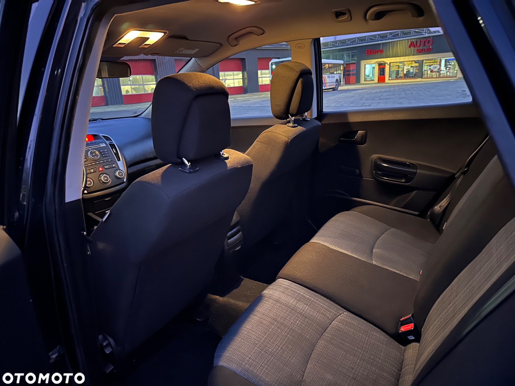 Kia Ceed - 4