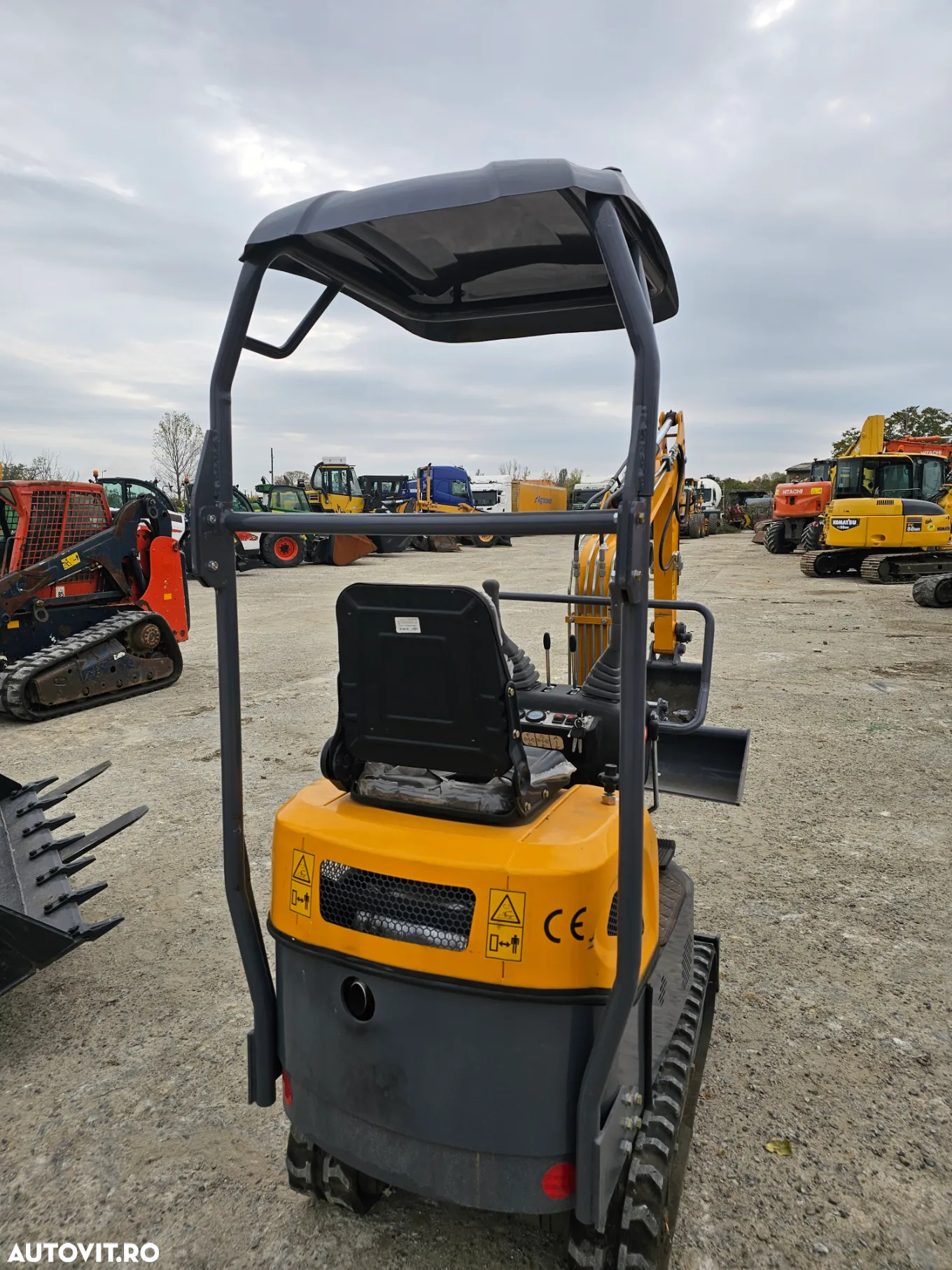 Hitachi Hytec Xv10B miniexcavator microexcavator mini - 8