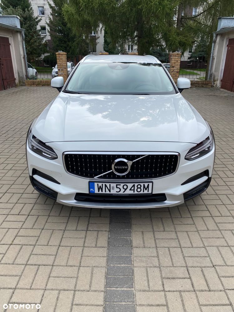 Volvo V90 Cross Country - 8
