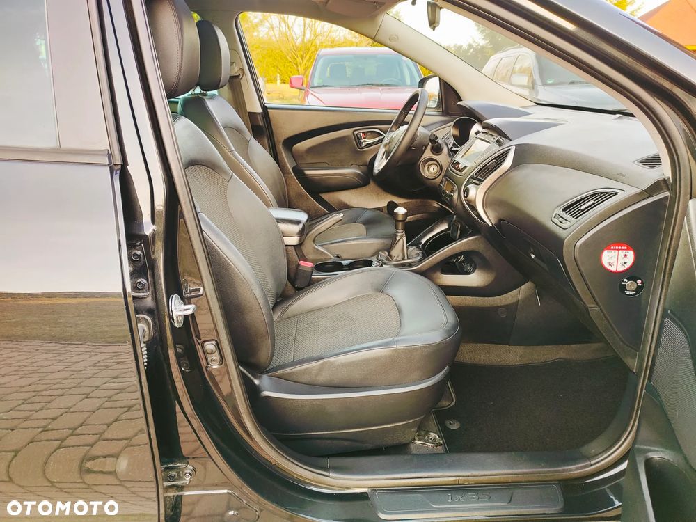 Hyundai ix35 2.0 2WD Style - 21