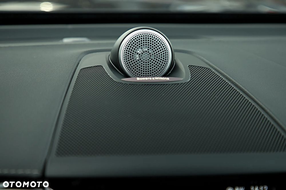 Volvo XC 60 T8 Plug-In Hybrid AWD Ultimate Dark - 28