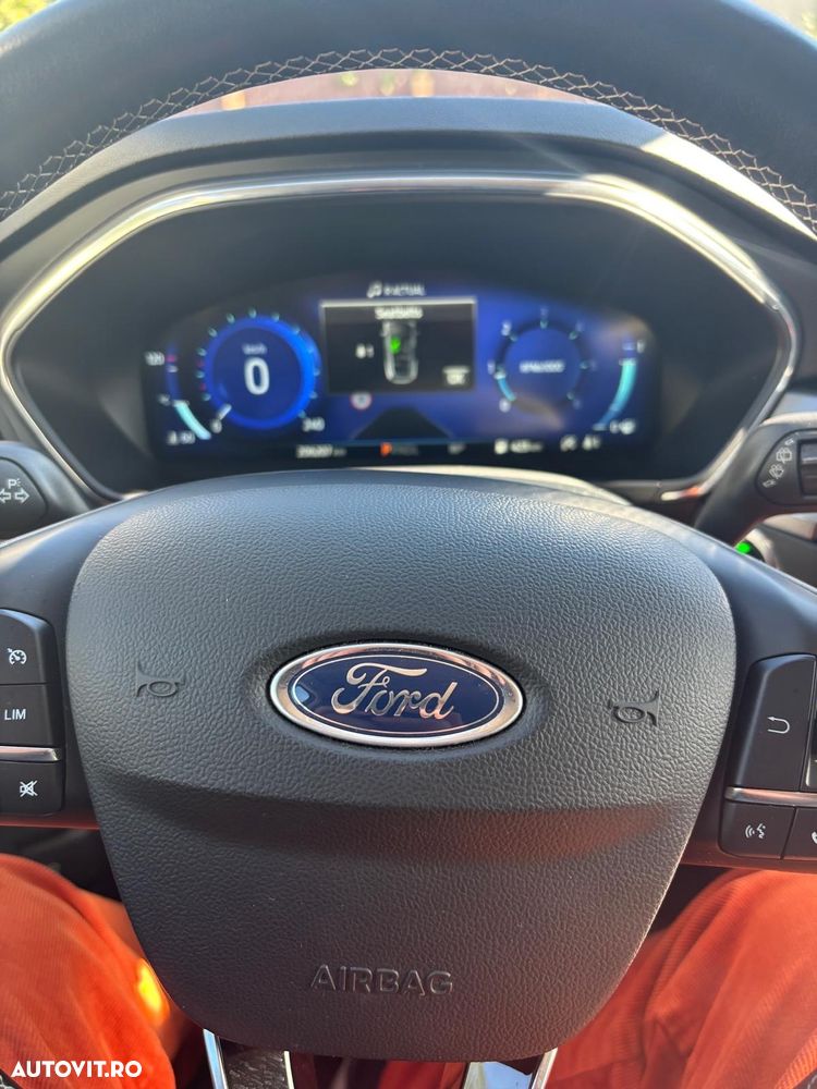 Ford Focus 1.5 EcoBlue Start-Stopp-System Aut. TITANIUM - 11