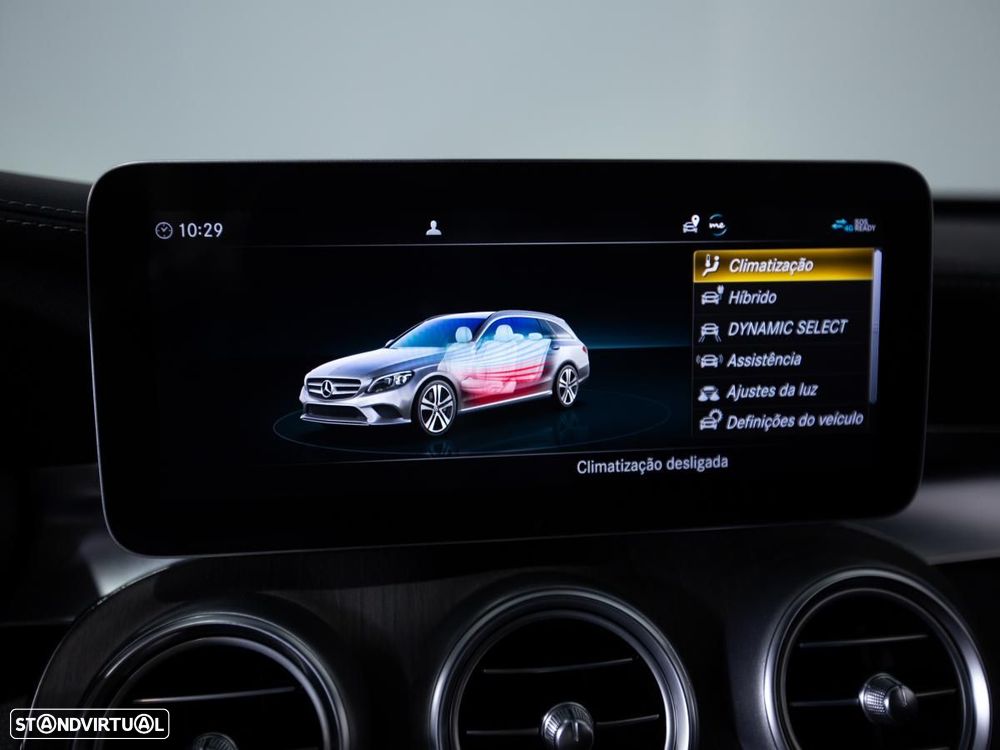 Mercedes-Benz C 300 de AMG Line - 32