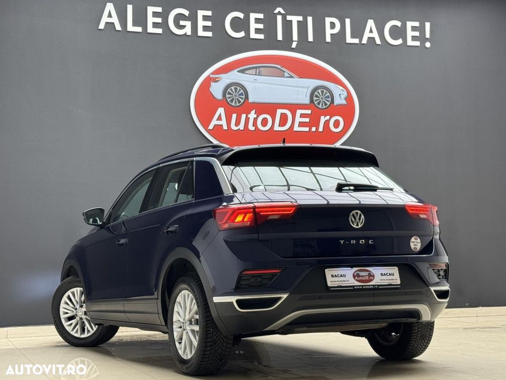 Volkswagen T-Roc - 3