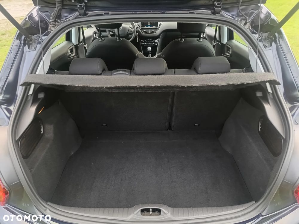 Peugeot 208 BlueHDi 100 Active - 16