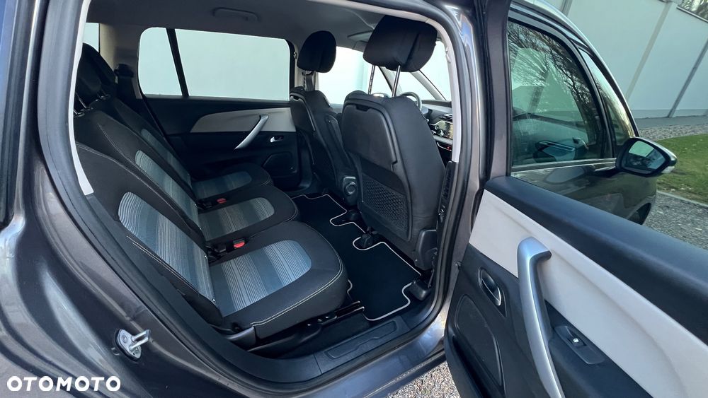 Citroën C4 SpaceTourer 1.2 PureTech Rip Curl S&S - 24