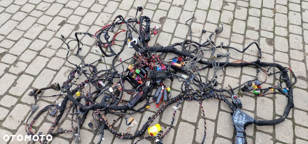 INSTALACJA WNĘTRZA KOMORY SILNIKA AUDI A4 B8 1.8Tfsi - 3