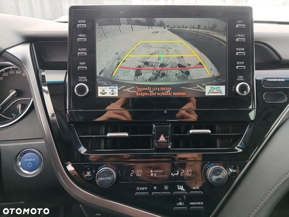 Toyota Camry 2.5 Hybrid Executive CVT - 30