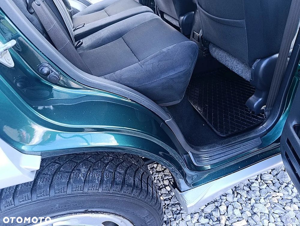 Suzuki Grand Vitara 2.0 - 15