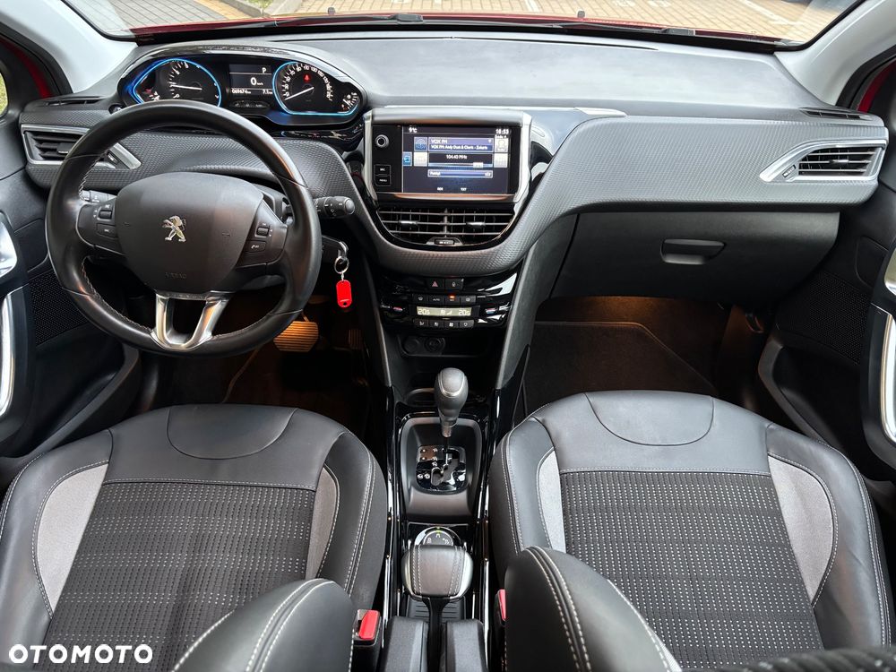 Peugeot 2008 PureTech 110 Stop&Start EAT6 Allure - 11