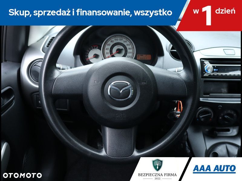 Mazda 2 - 17