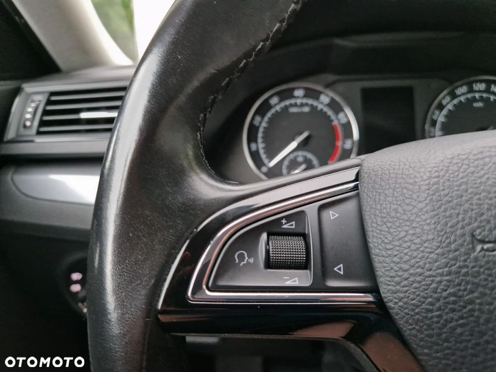 Skoda Superb 1.5 TSI ACT Active DSG - 15