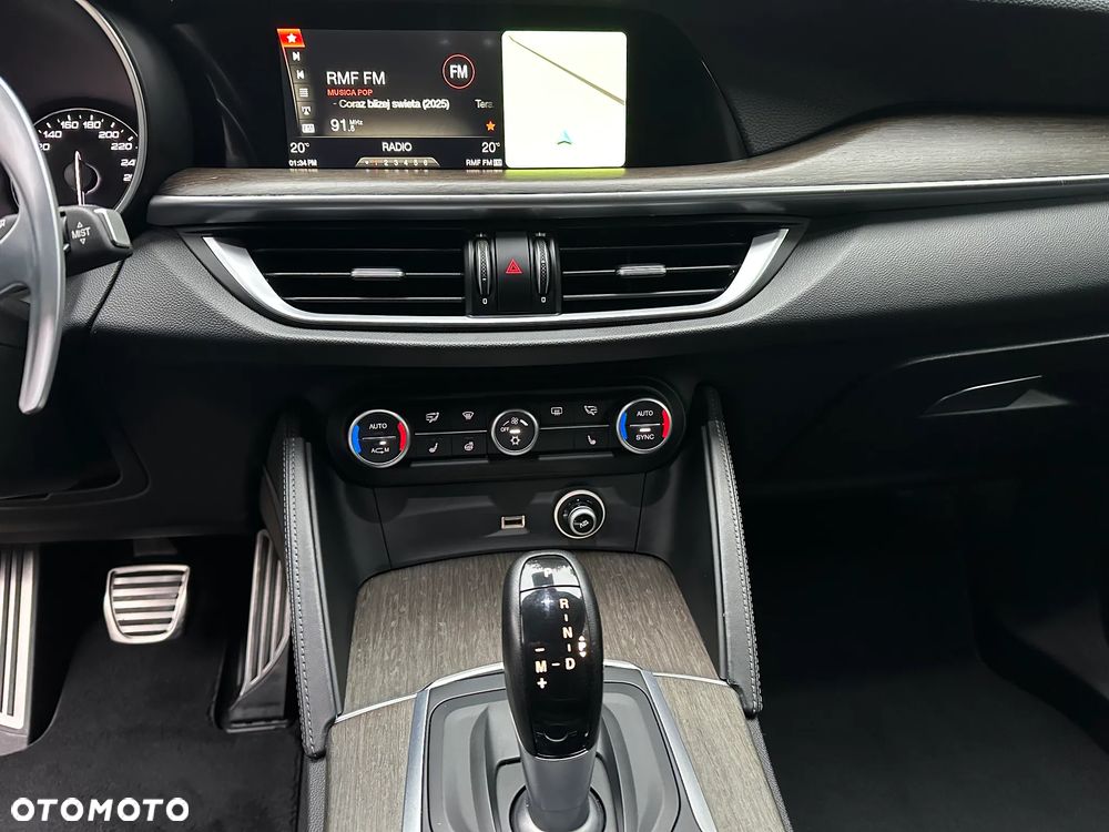Alfa Romeo Stelvio 2.0 Turbo 16V AT8-Q4 B-Tech - 20