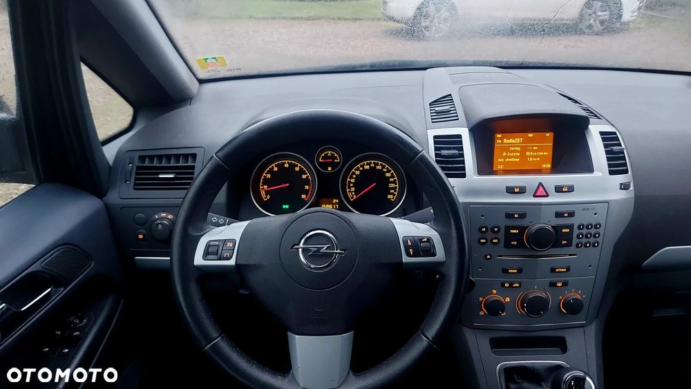 Opel Zafira 1.8 Enjoy - 18