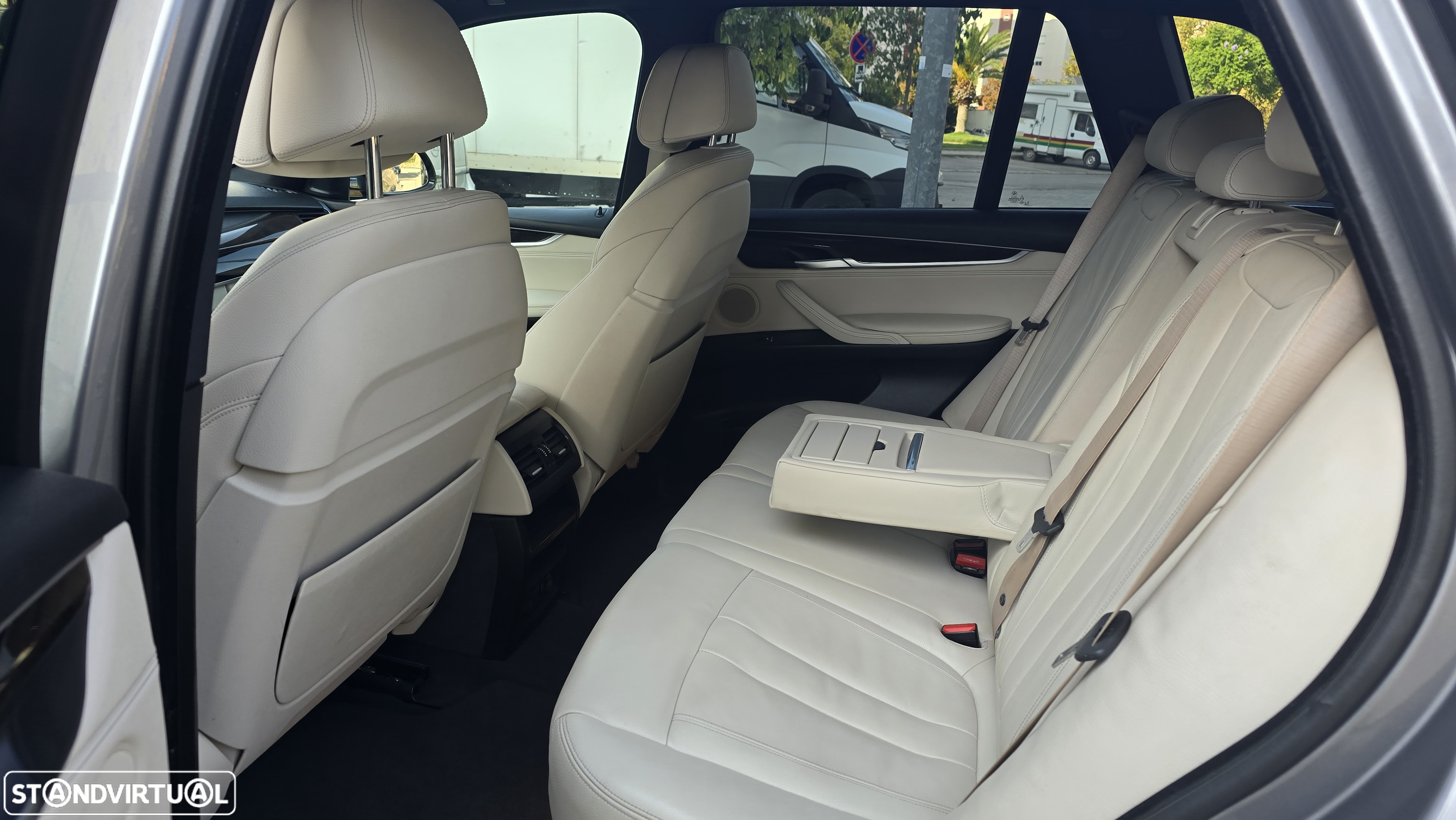BMW X5 30 d xDrive Pack M - 17