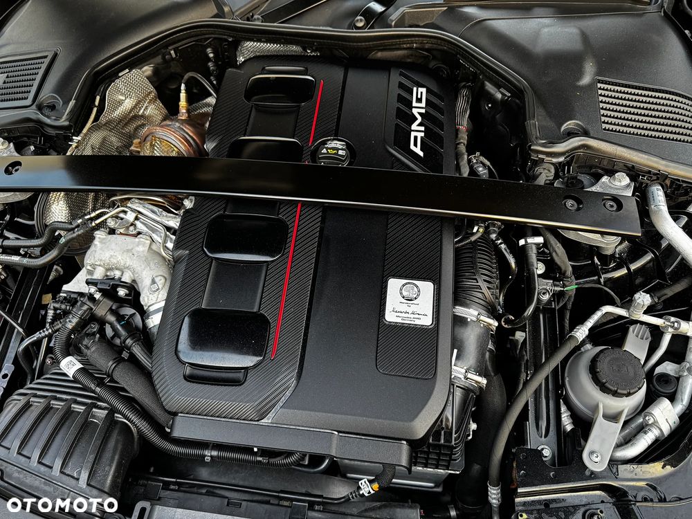 Mercedes-Benz Klasa C AMG 63 S E Performance T AMG Speedshift MCT9G - 31