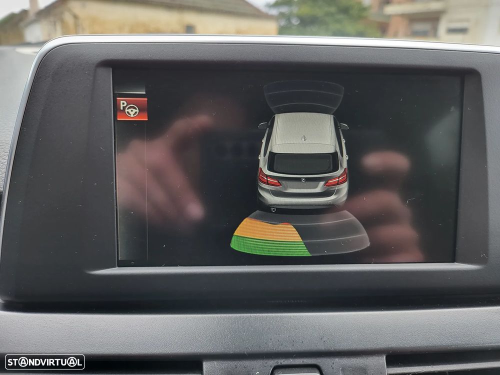 BMW 214 Active Tourer - 12