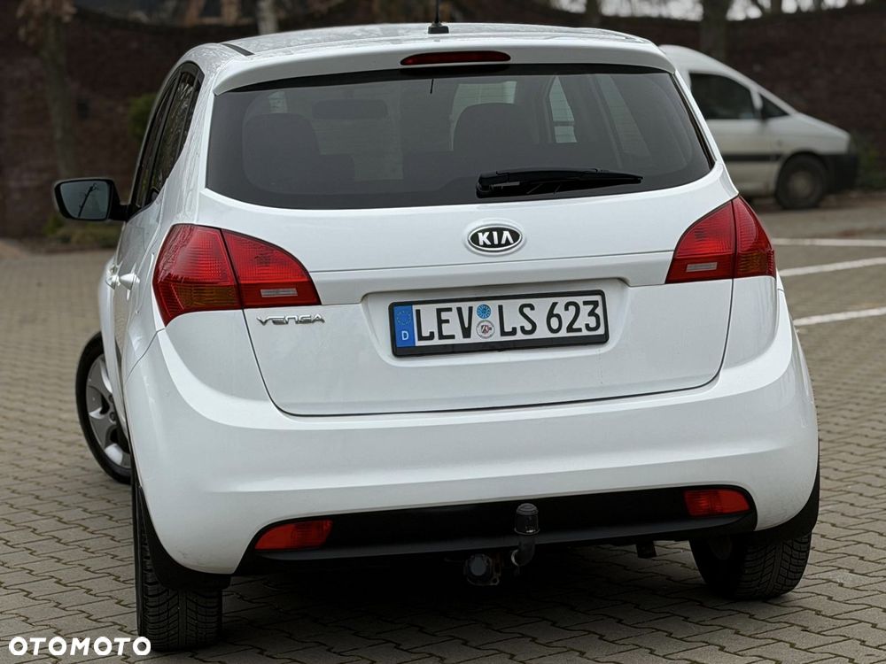 Kia Venga - 18