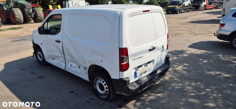 Peugeot PARTNER - 16