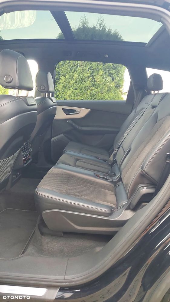 Audi Q7 55 TFSI quattro tiptronic S line - 31