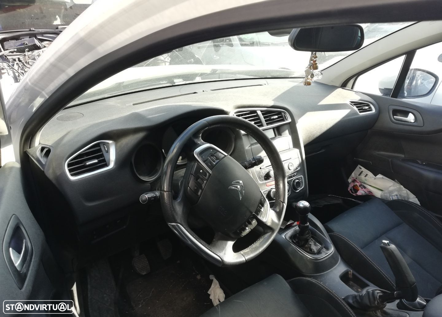Peças Citroën C4 II 2009 a 2020 - 37