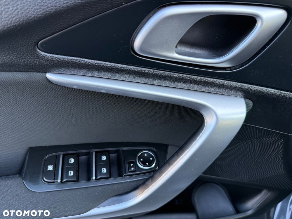 Kia Ceed 1.4 T-GDI L - 12