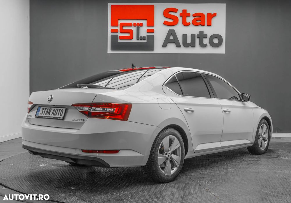 Skoda Superb 2.0 TDI DSG Style - 6