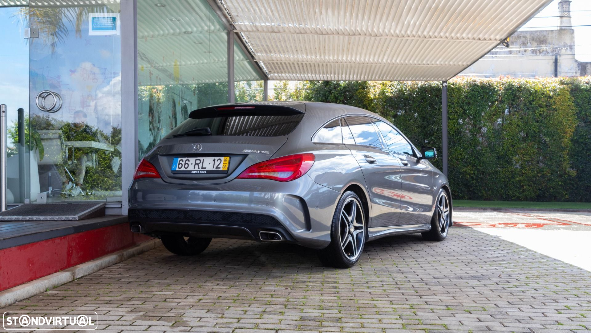 Mercedes-Benz CLA 180 d Shooting Brake AMG Line - 3
