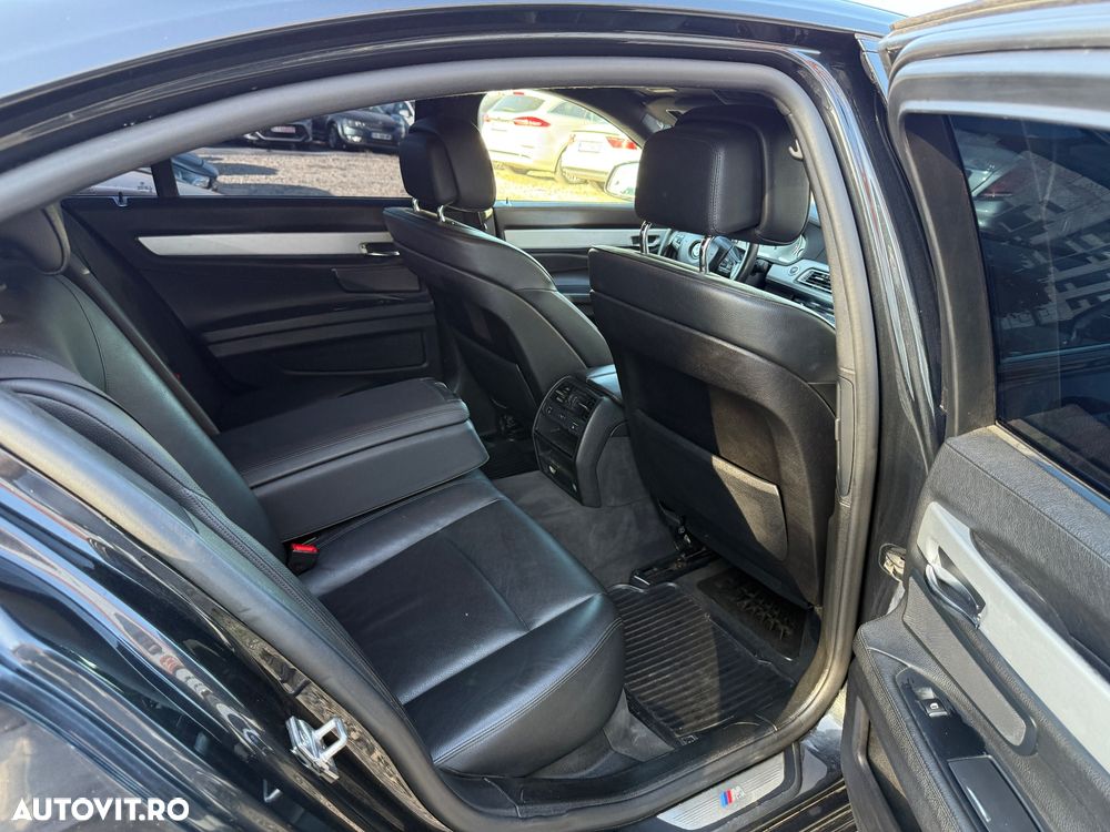 BMW Seria 7 740d xDrive Edition Exclusive - 23
