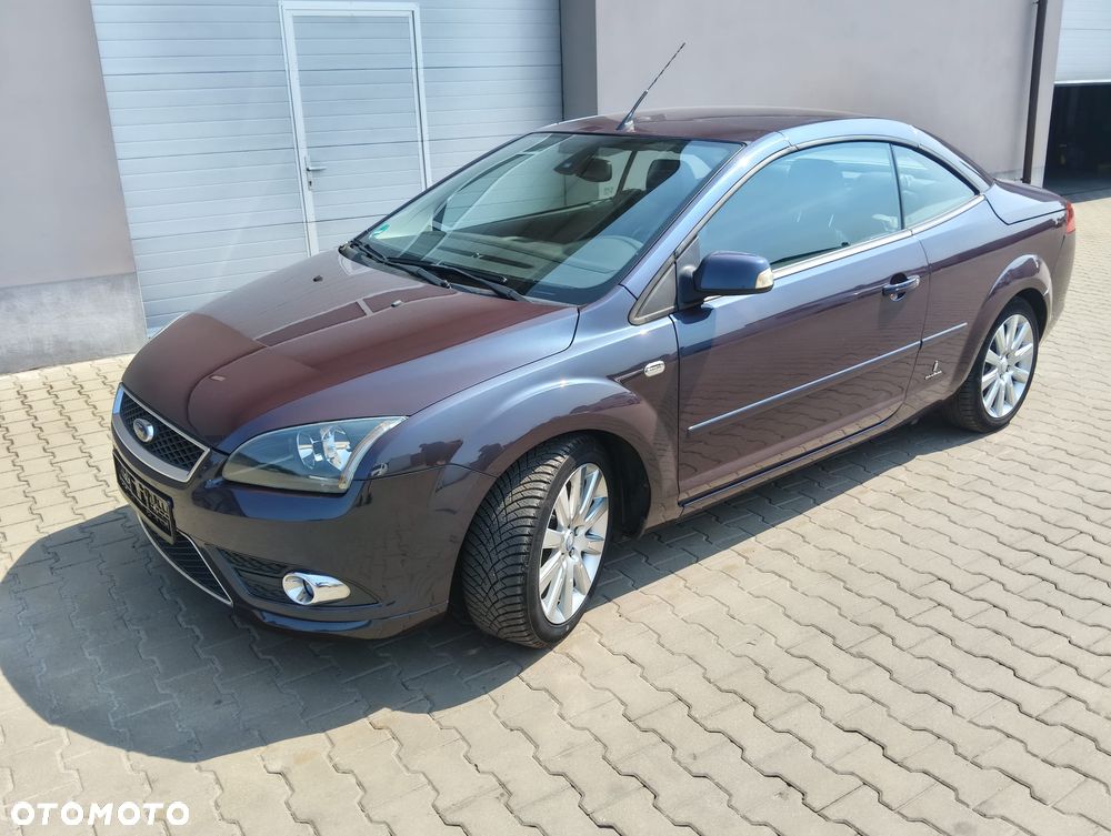 Ford Focus 2.0 16V Titanium - 21