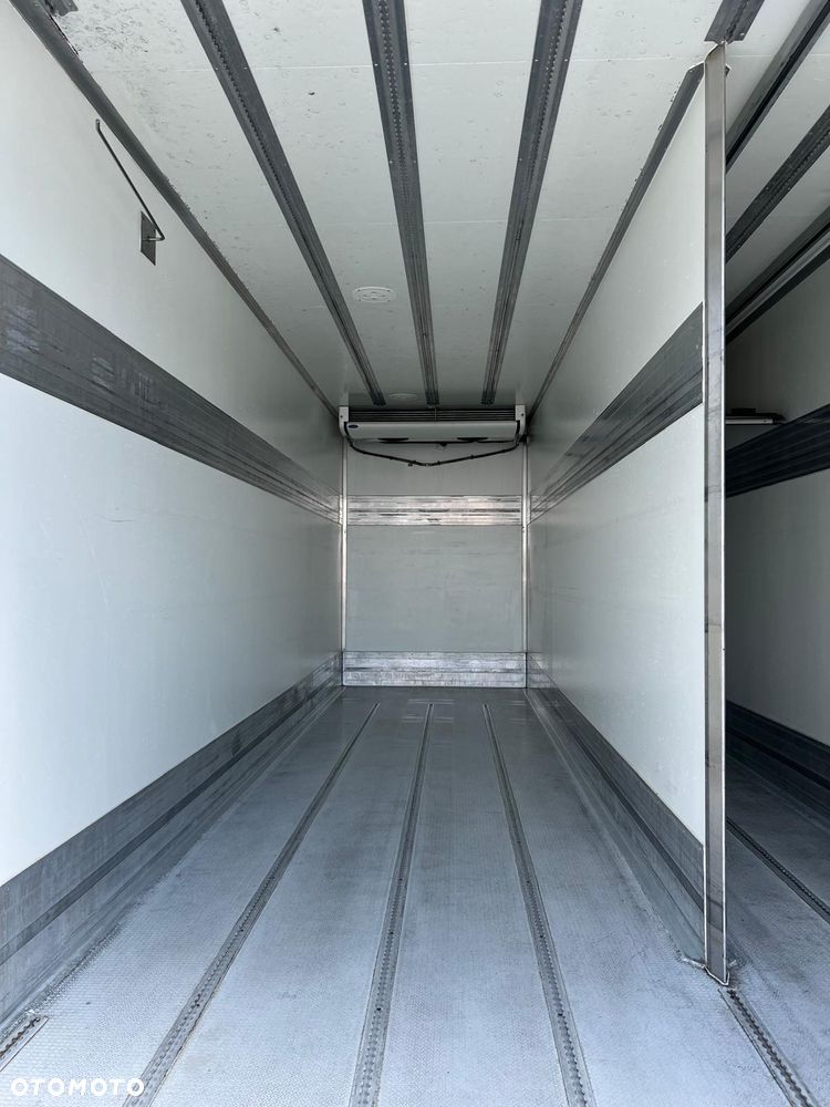 Iveco EUROCARGO 120E25 EURO 6 CHŁODNIA+WINDA+DRZWI+BOCZNE DRZWI 12.250 12-250 1225 - 15