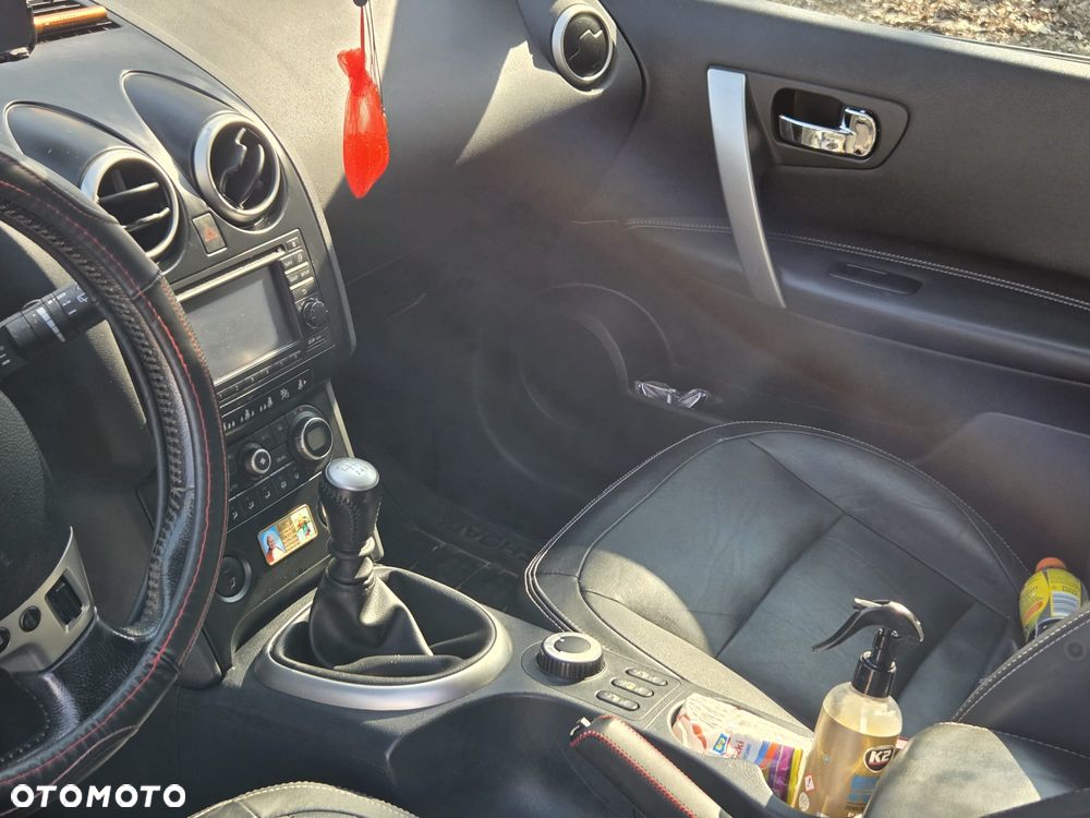 Nissan Qashqai 2.0 dCi 4x4 Tekna - 10