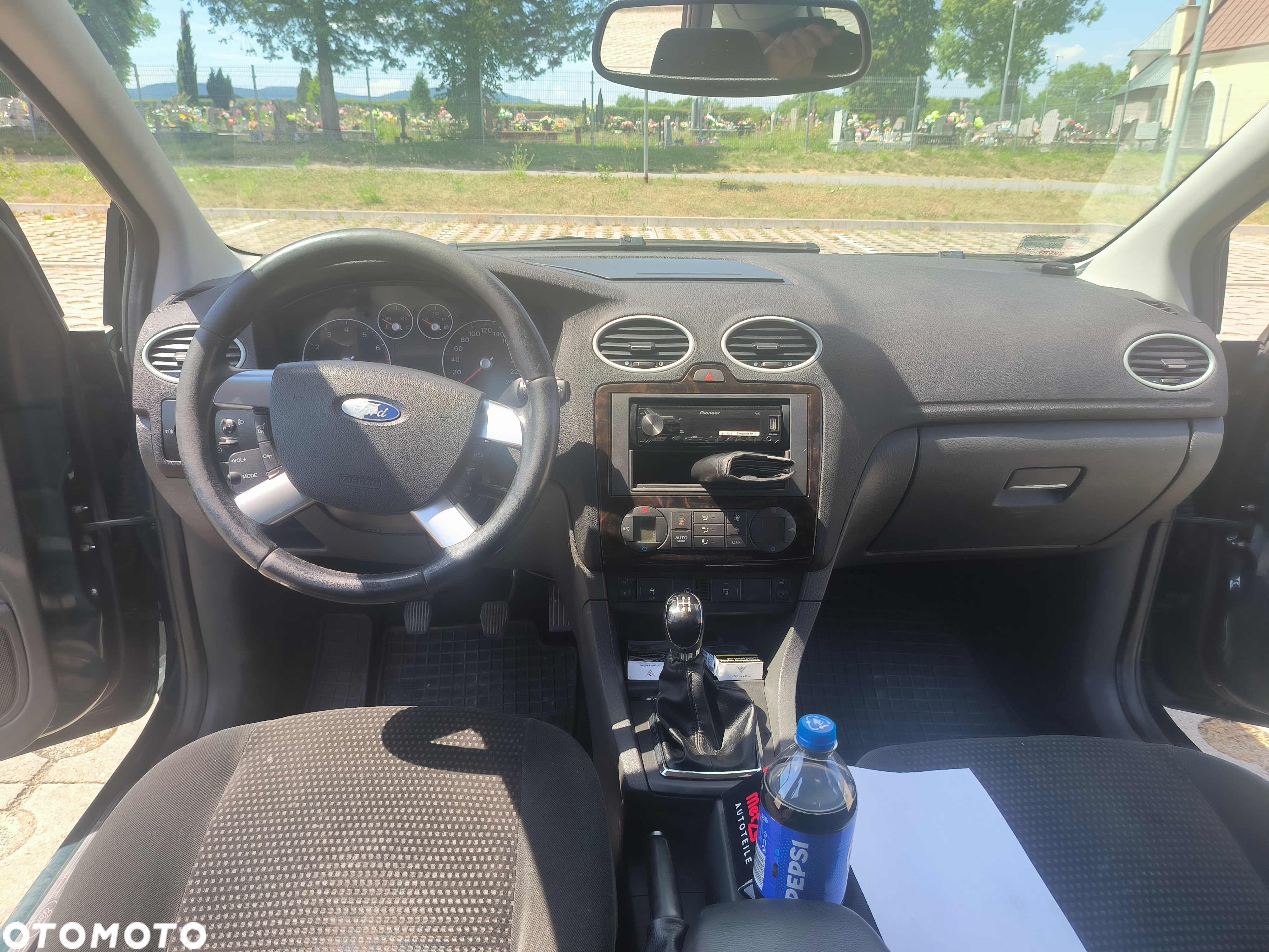 Ford Focus 2.0 Ghia - 7