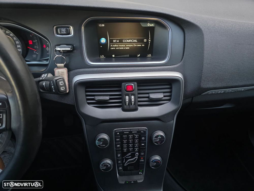 Volvo V40 Cross Country 1.6 D2 Summum - 38