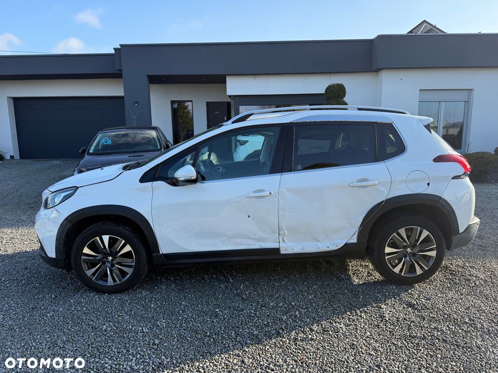 Peugeot 2008 - 6