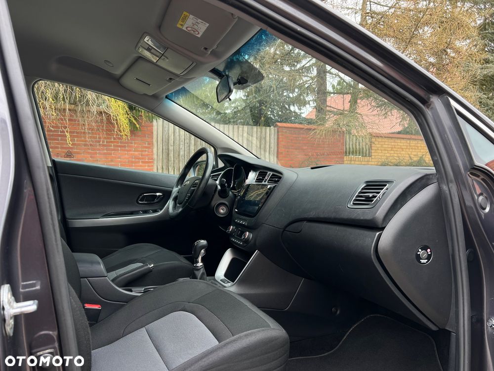 Kia Ceed - 21