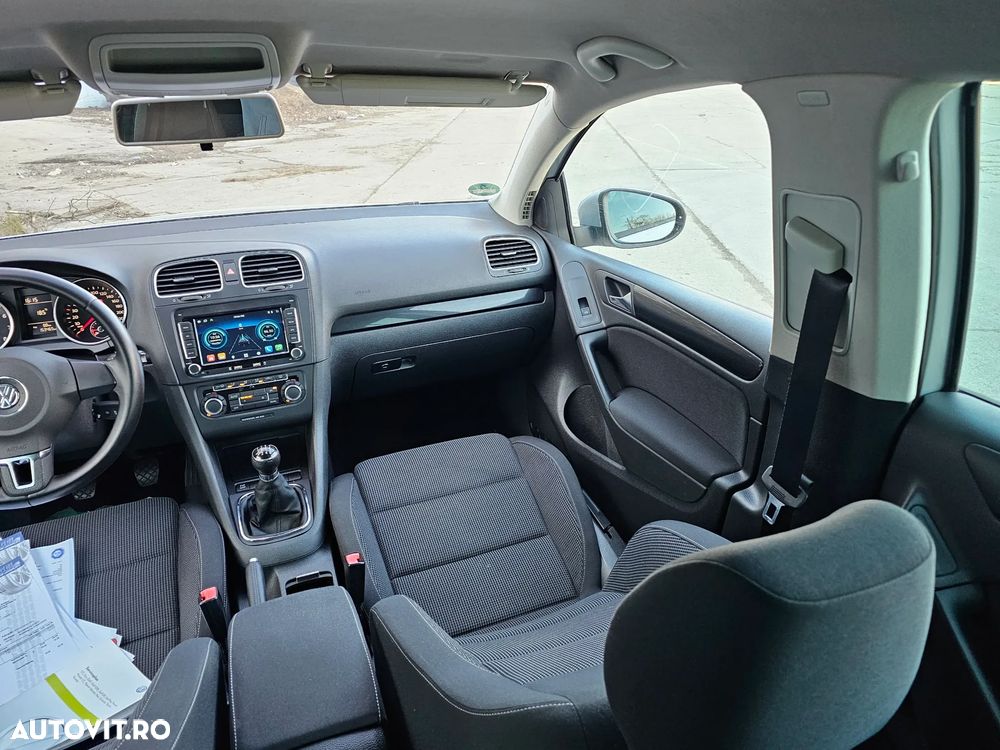 Volkswagen Golf - 5