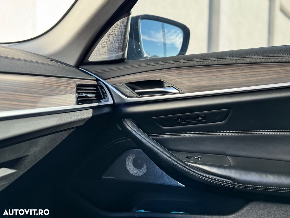 BMW Seria 5 540i xDrive Aut. Luxury Line - 22