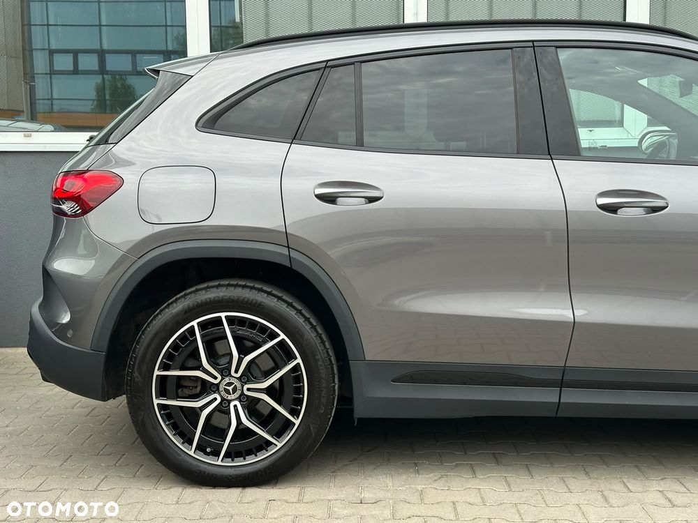 Mercedes-Benz EQA 300 66.5kWh 4-Matic AMG Line - 32