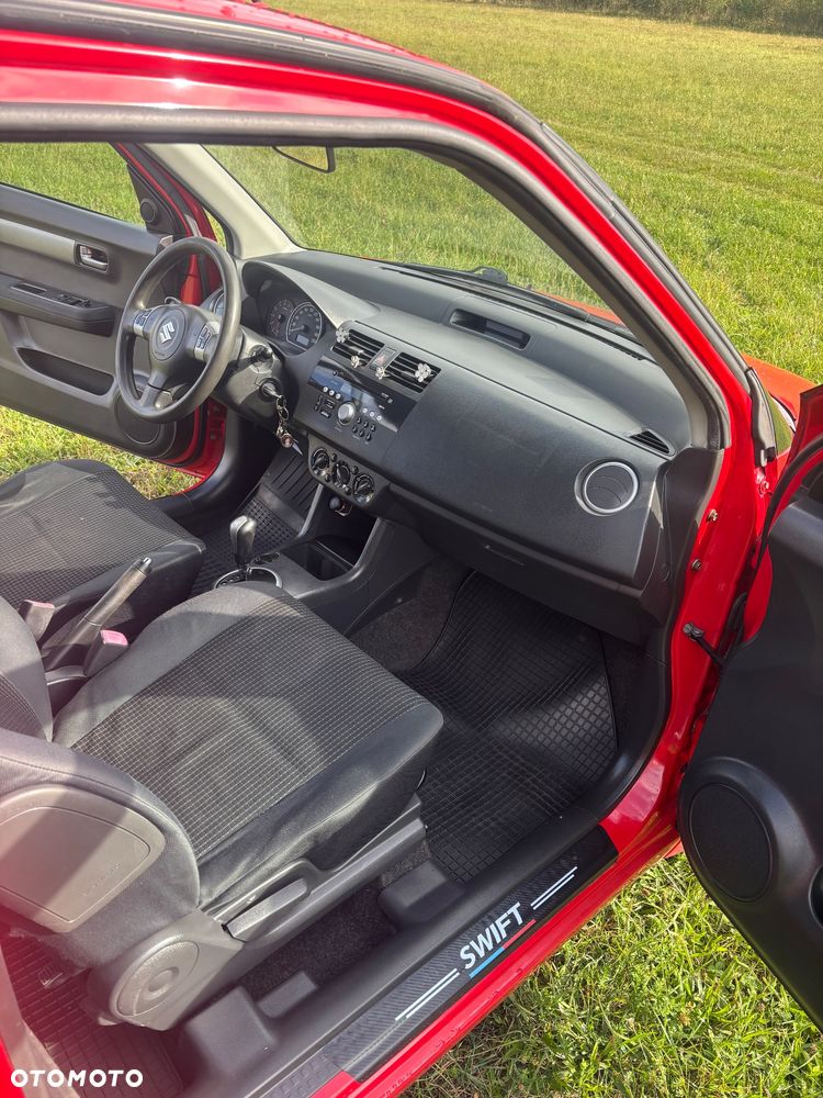 Suzuki Swift 1.3 A-M-T Comfort - 12