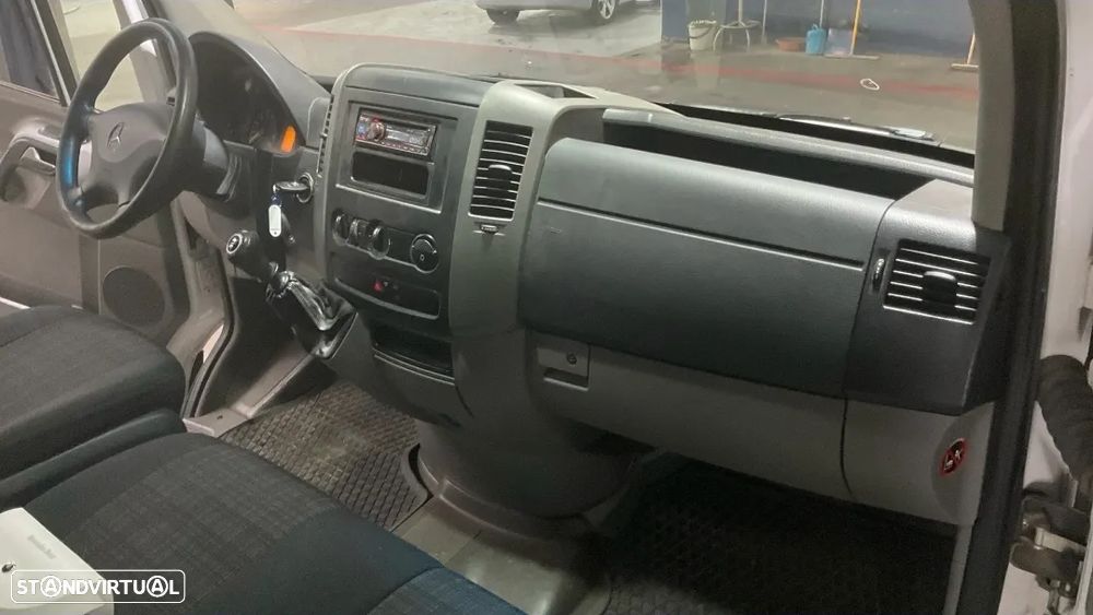 Mercedes-Benz Sprinter Benz 513 CDI/37 CD - 8