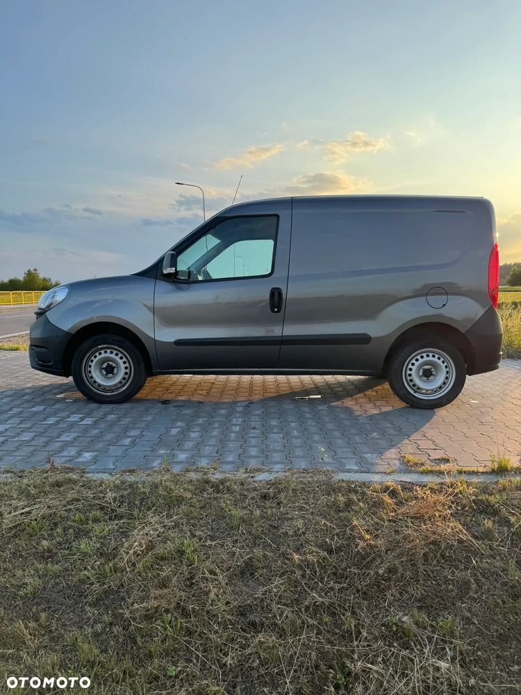 Fiat Doblo - 8