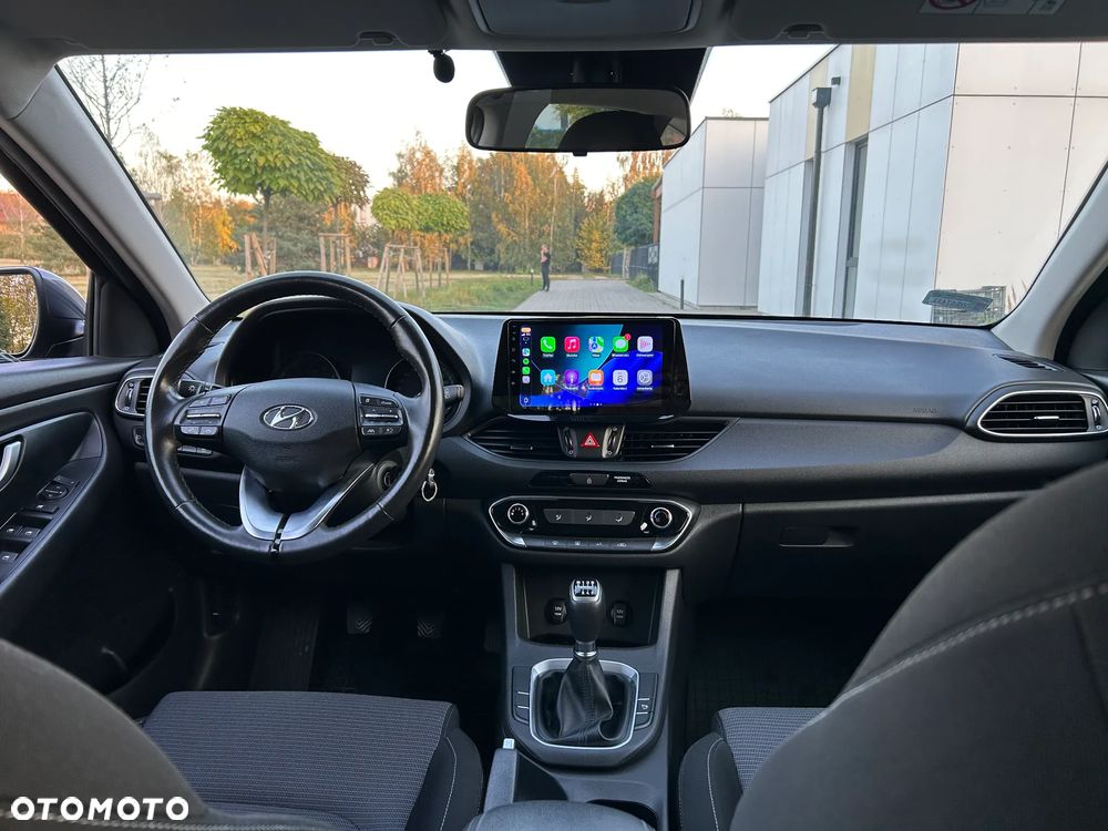 Hyundai i30 1.5 DPI Classic + - 11